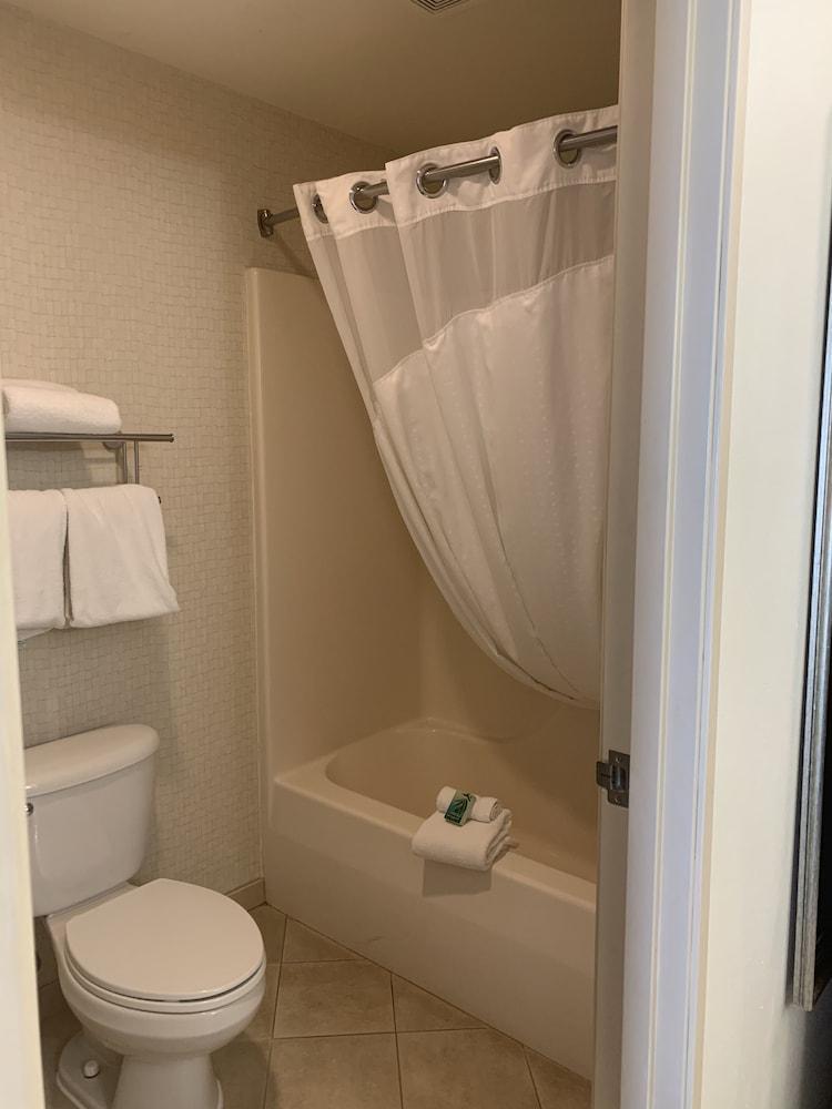 Holiday Inn Express Hotel & Suites Torrington By Ihg Екстериор снимка