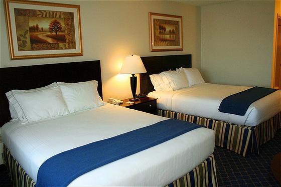 Holiday Inn Express Hotel & Suites Torrington By Ihg Стая снимка