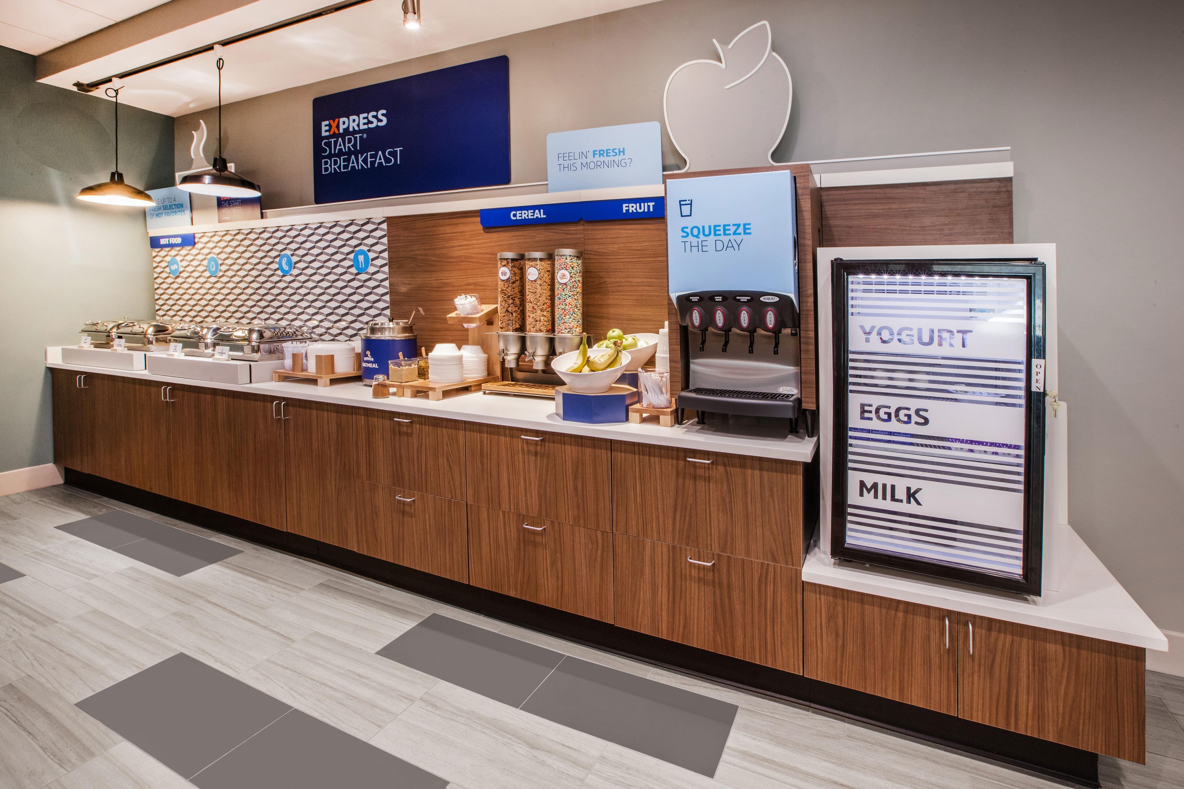 Holiday Inn Express Hotel & Suites Torrington By Ihg Екстериор снимка