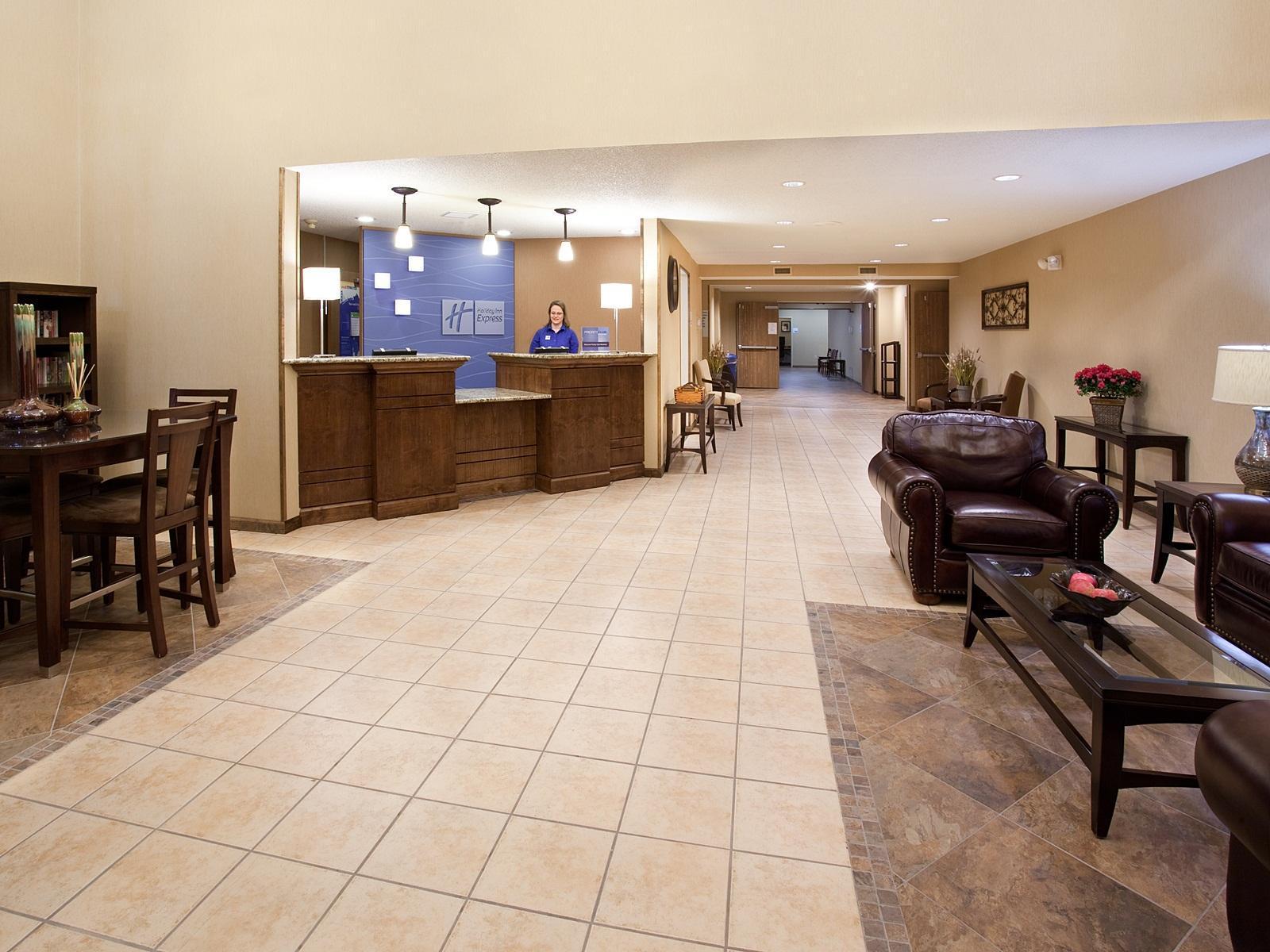 Holiday Inn Express Hotel & Suites Torrington By Ihg Екстериор снимка
